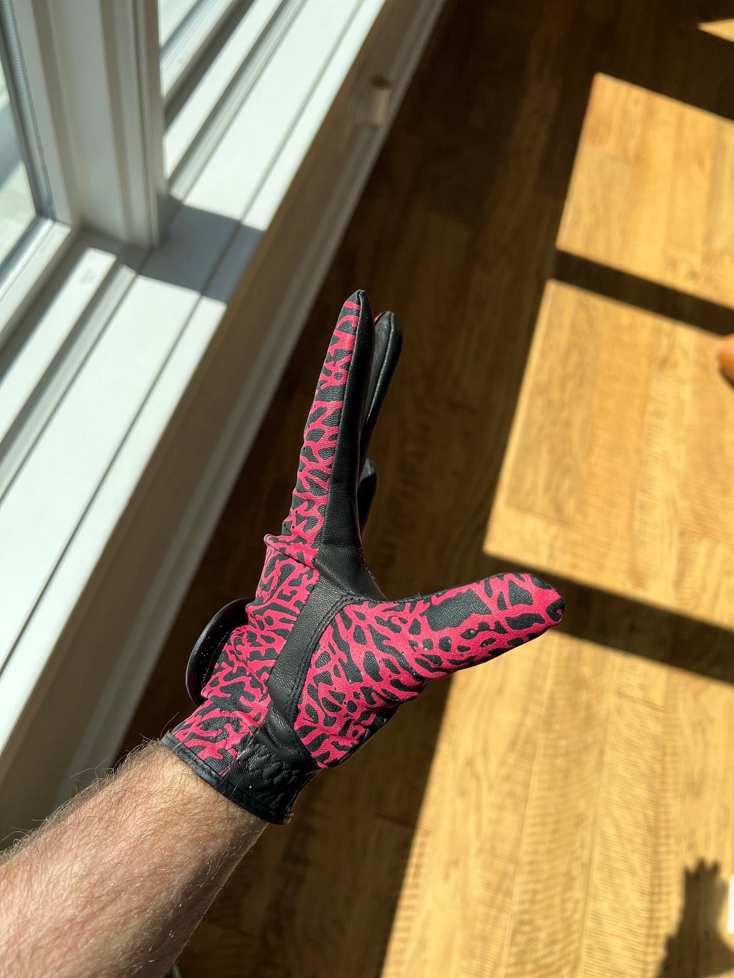 Jordan Golf Glove Elephant print Bulls Red Left Hand Only