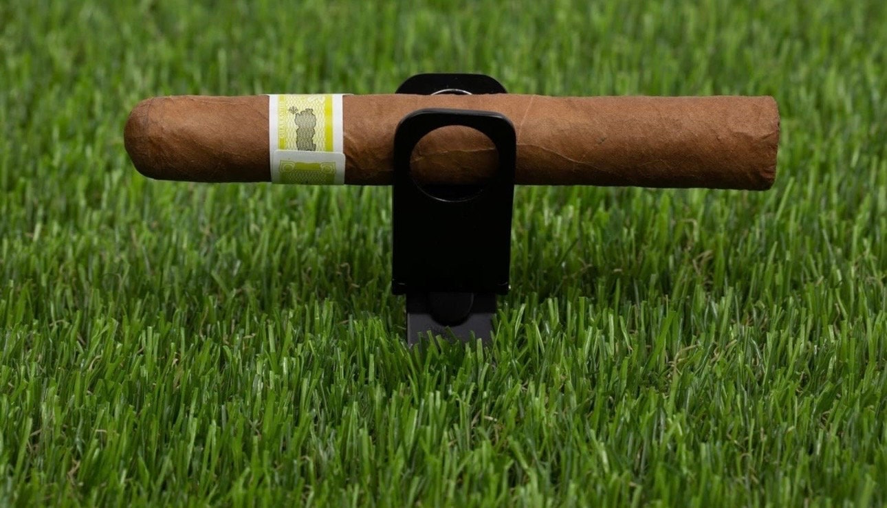 Cigar Divot tool with ball marker