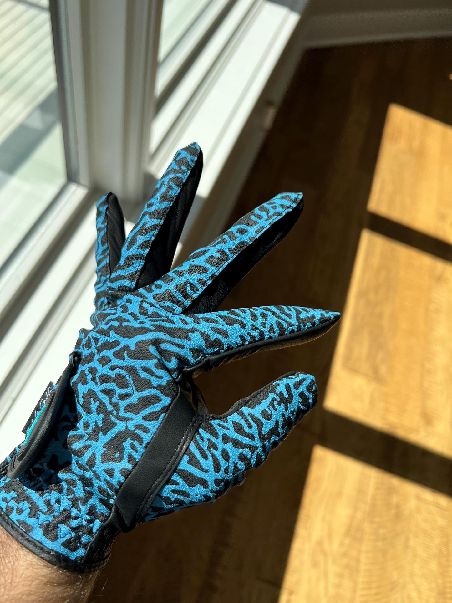 Jordan Golf Glove UNC Blue Elephant print Left Hand Only