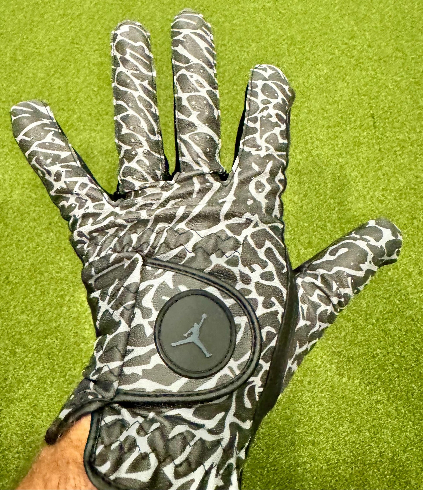 Jordan Golf Glove Elephant print Black & Grey Left Hand Only